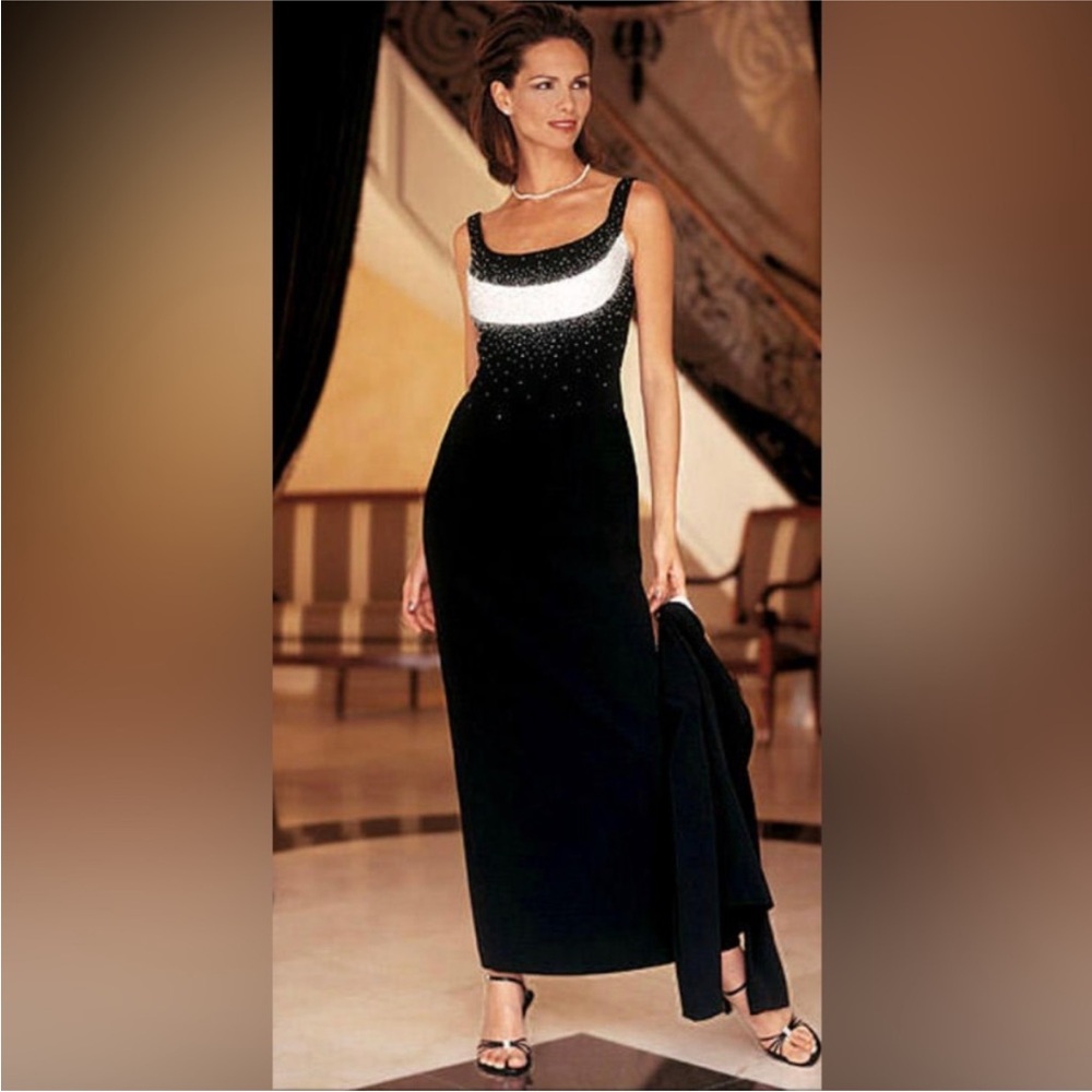 DAYMOUR COUTURE black and white evening gown sz. 12